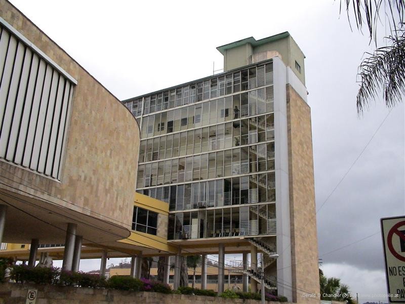 Modern Palacio Legislativo