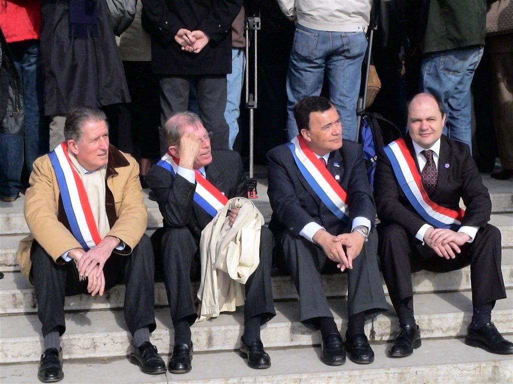 Dignitaries at rally