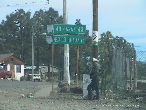 Sign to Cuarentas Casas